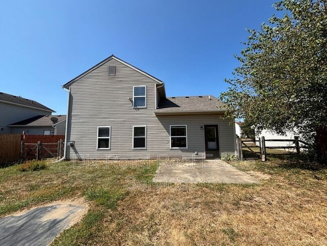 Building Photo - 590 Pine Hill Pl
