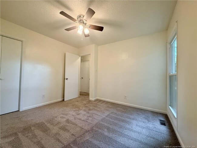 Building Photo - 1009 Louisburg Pl