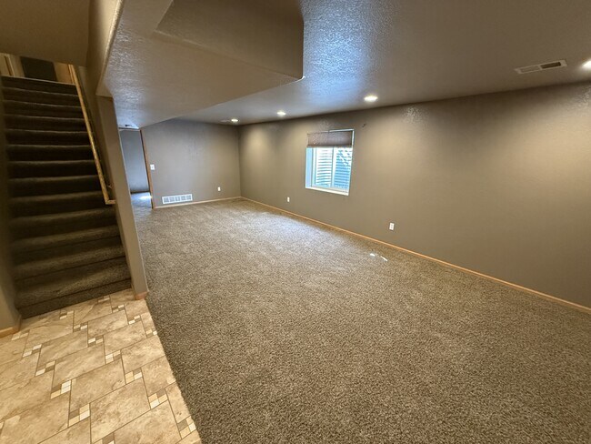 Building Photo - 3153 51st Ave