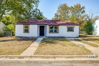 Building Photo - Remodeled 3 Bed, 1 Bath Home in Morningsid...