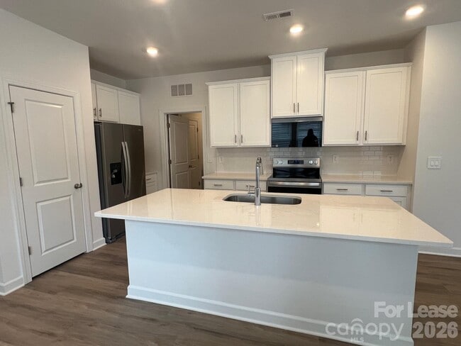 Building Photo - 1281 30th St Ln NE