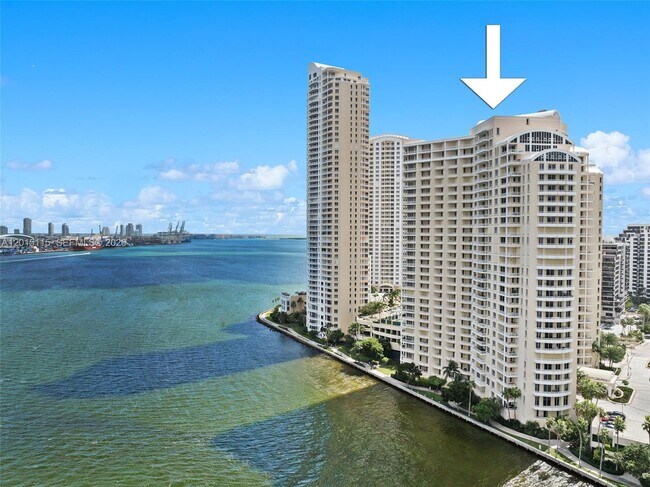 Building Photo - 888 Brickell Key Dr
