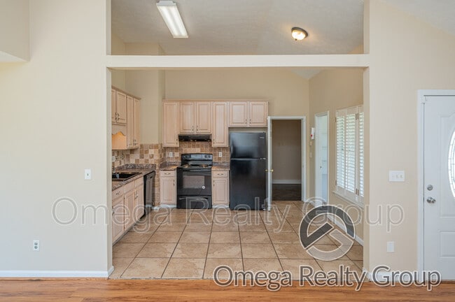 Building Photo - 900 Mister Dr