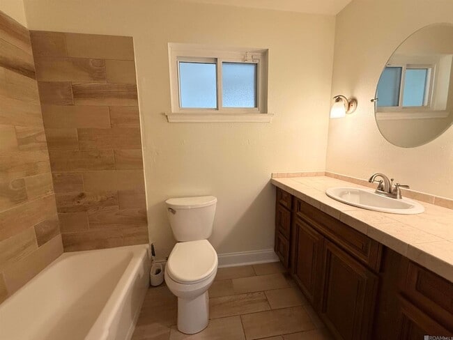 Building Photo - 12360 Warwick Ave