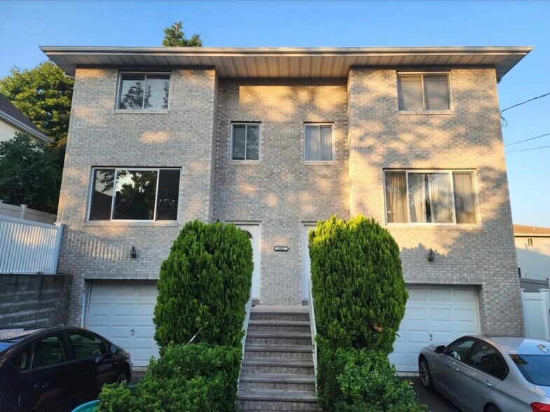 Townhouse for rent is half of duplex, shown here on right side - 103 Prescott Ave