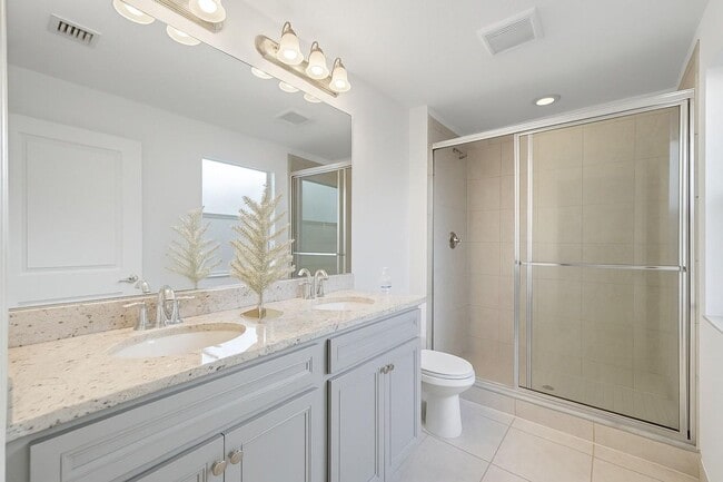 Building Photo - 455 NW 33rd Ln