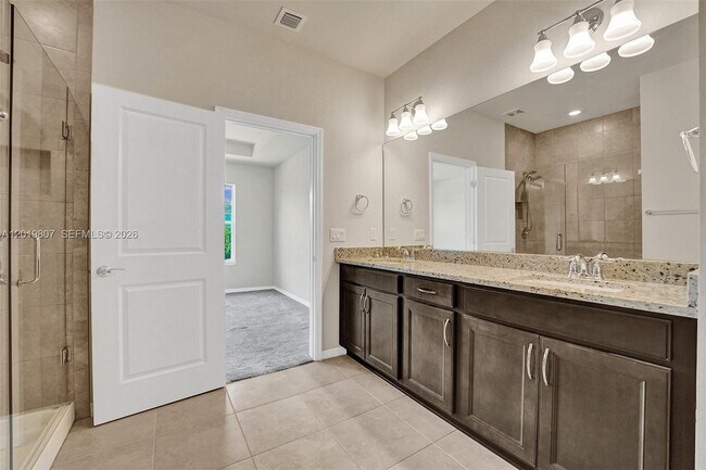 Building Photo - 4764 Eucalyptus Dr
