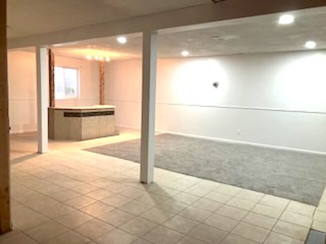 Building Photo - ***Spacious DREAM HOME w/Fresh Paint New A...