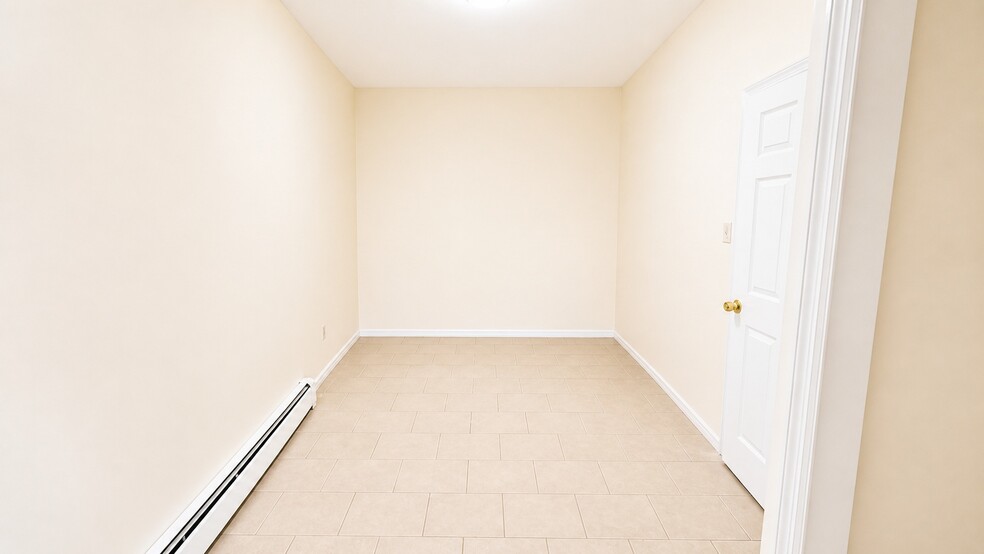 BEDROOM #2 - 612 S Park St