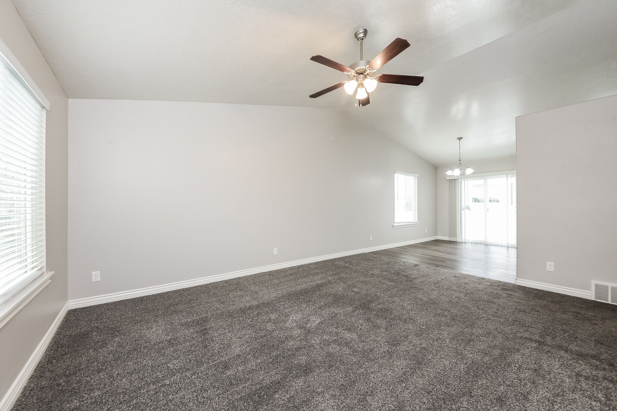 Building Photo - 2251 E Maple Dr