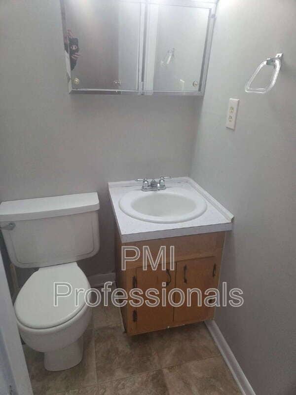 Building Photo - 5788 George Franklin Rd