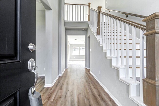 Building Photo - 15010 Golden Summer Ct
