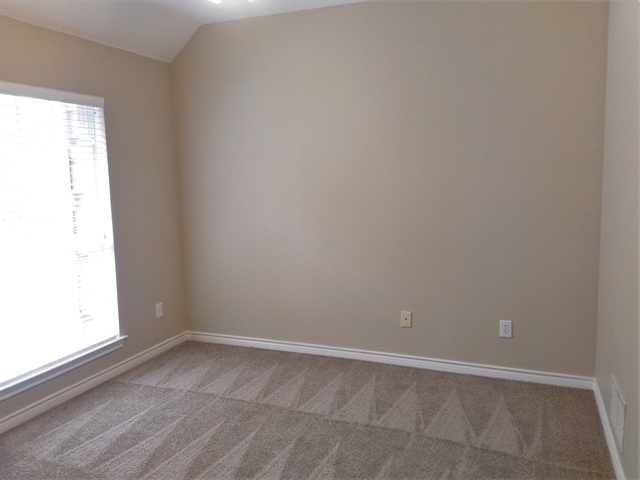 Building Photo - 4904 Virginia Woods Dr