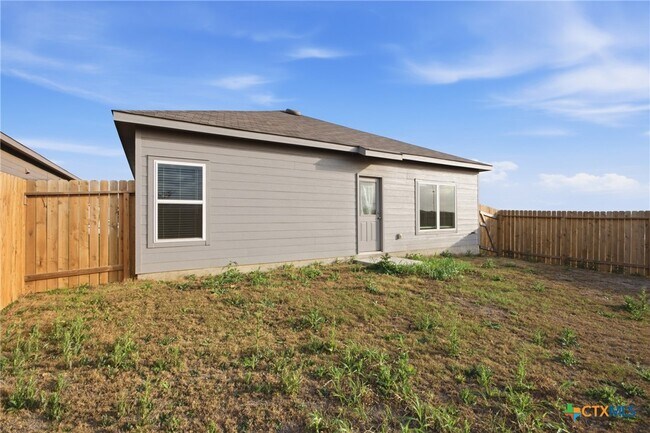 Building Photo - 292 Legacy Cir