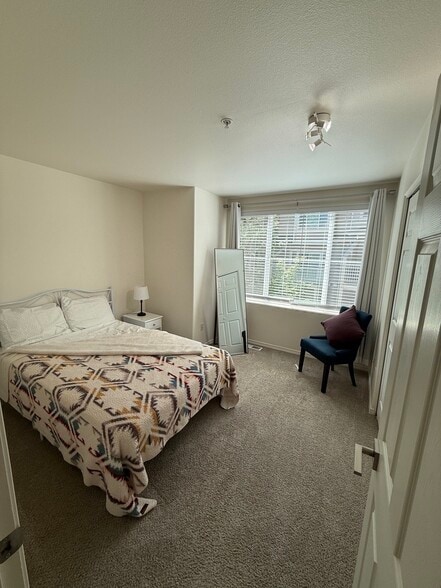 Building Photo - 14174 SW Barrows Rd