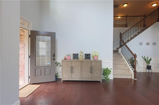 Building Photo - 3125 Pleasant Valley Trail