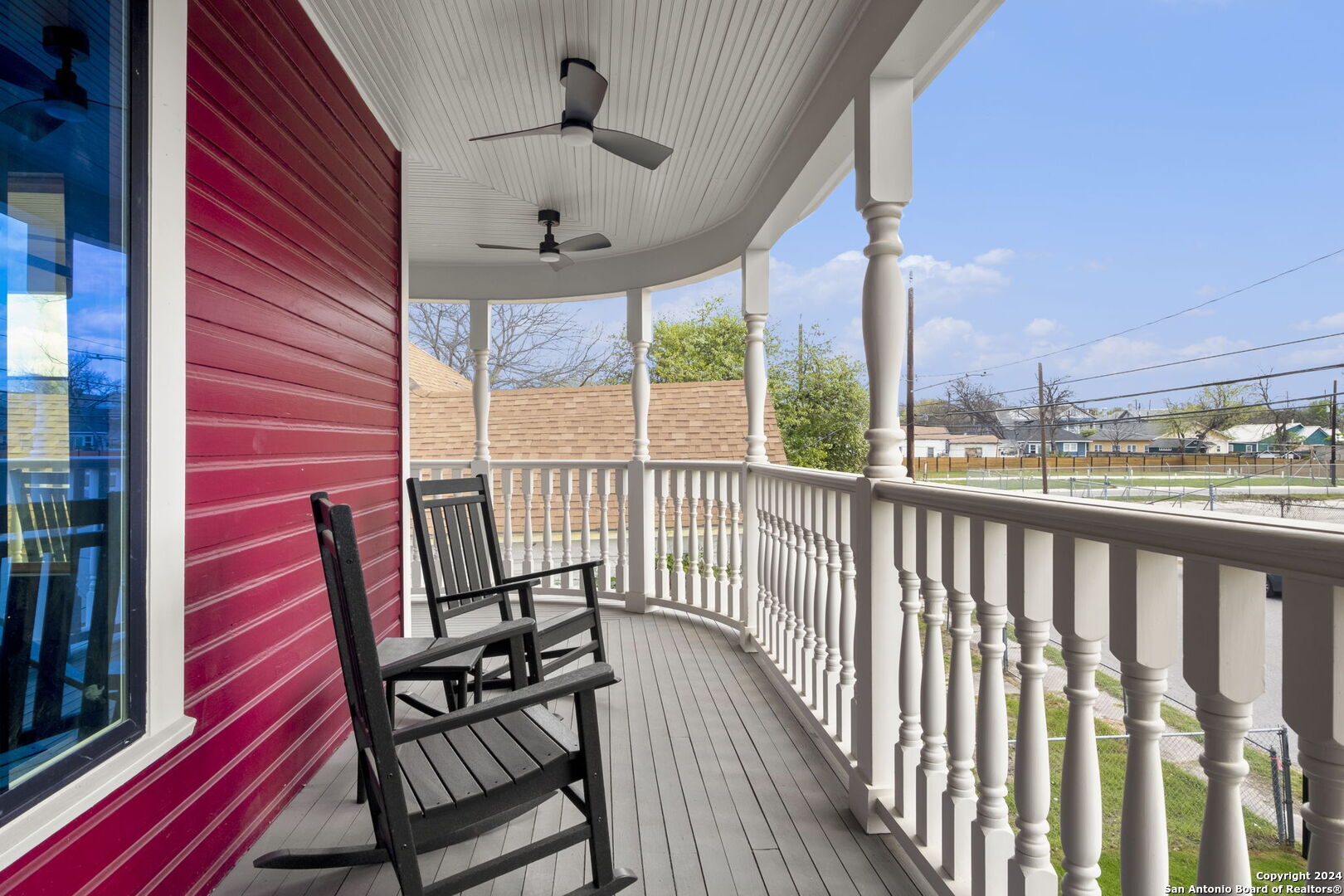 Building Photo - 201 E Carson St