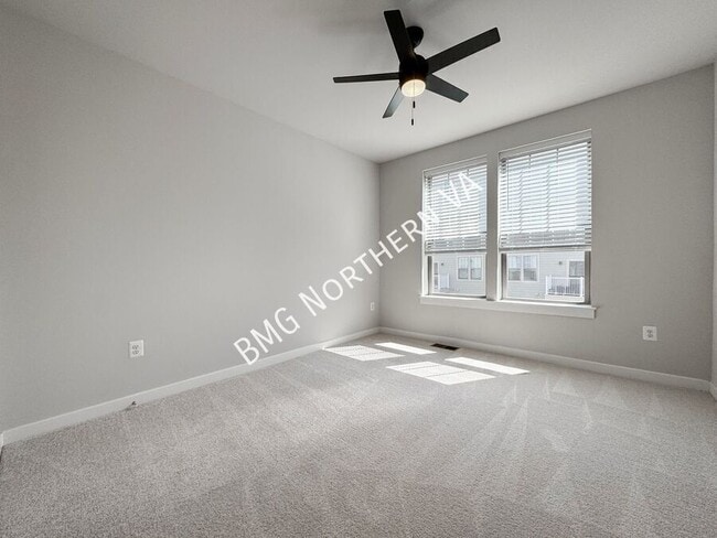 Building Photo - 206 Park Central Ter