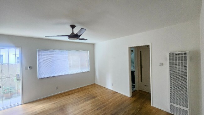 Building Photo - 24 Brooks Ave