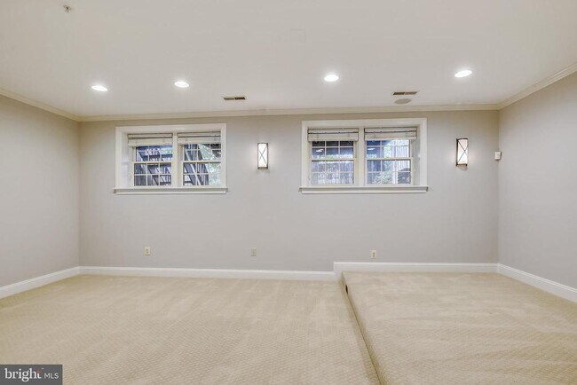 Building Photo - 10555 Tuckerman Heights Cir