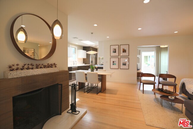 Building Photo - 2707 Westwood Blvd