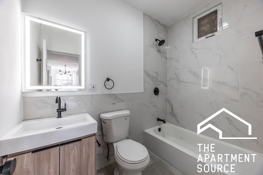 Building Photo - 1843 N Kedzie Ave