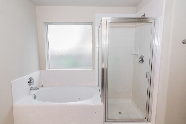 Building Photo - 5131 Birch Manor Ln
