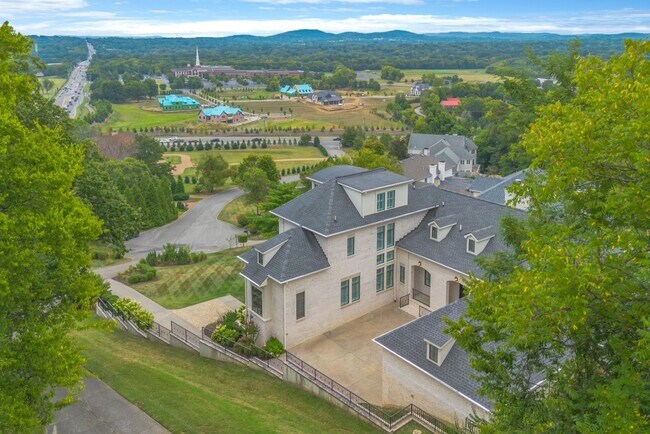 Building Photo - 5014 Mountview Pl