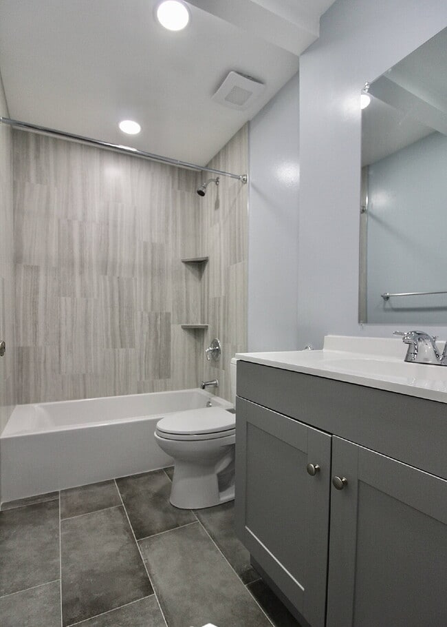 Building Photo - 10362 W 59th Ave