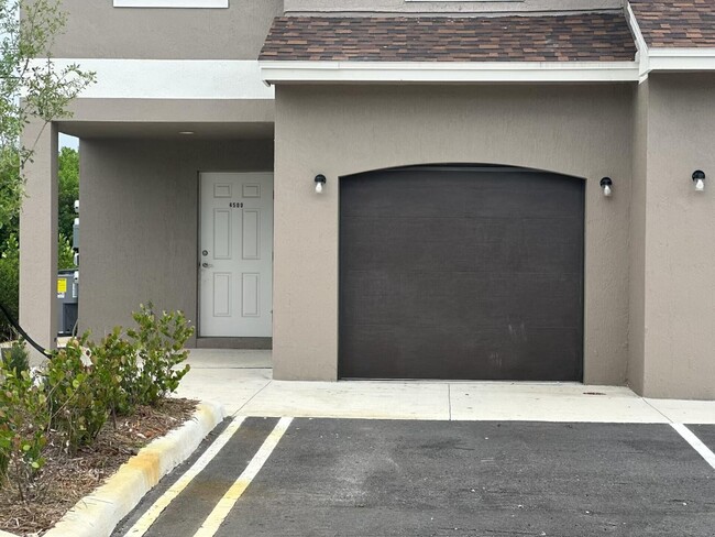 Building Photo - 4498 SW Port St Lucie Blvd