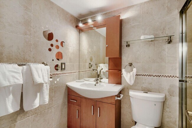 Building Photo - 2501 S Ocean Dr