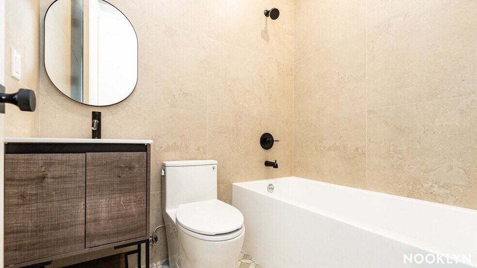 Building Photo - 43 Kingston Ave