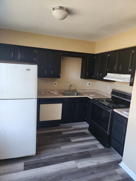 Building Photo - 9 Hampton Gate Dr