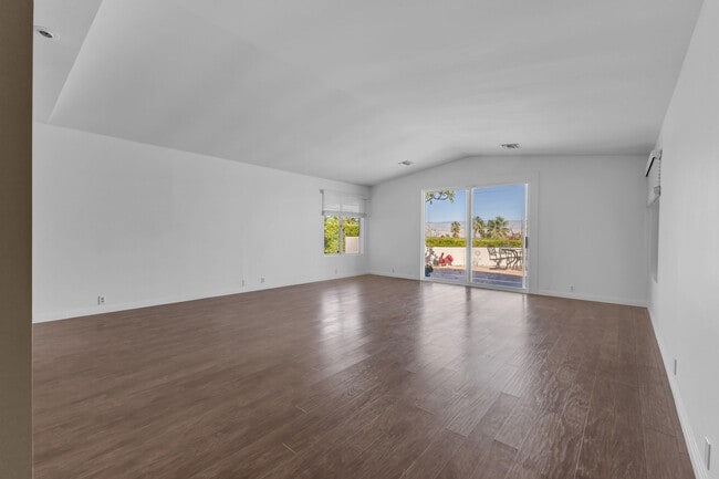 Building Photo - 39124 Channel Dr