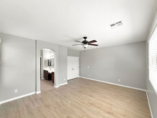 Building Photo - Gilbert 5-Bedroom Home with Pool, Loft & Primary Suite Downstairs – Minutes from Gilbert Regional...