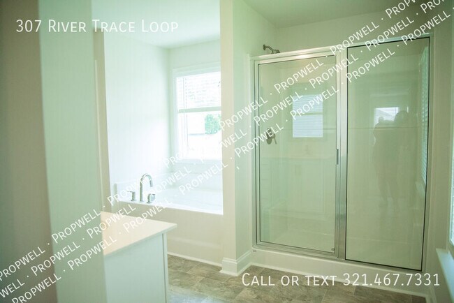 Building Photo - 307 River Trce Lp