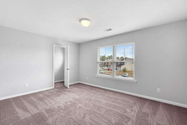 Building Photo - 137 Spoonbill Cir