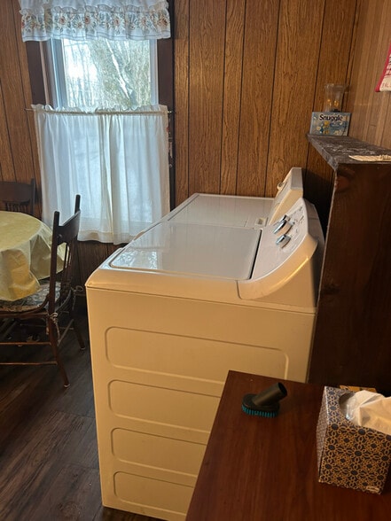 Building Photo - 12191 Mantor St