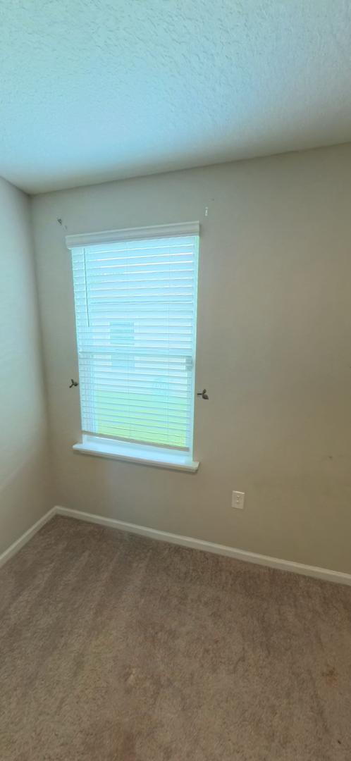 Building Photo - 70409 Winding River Dr