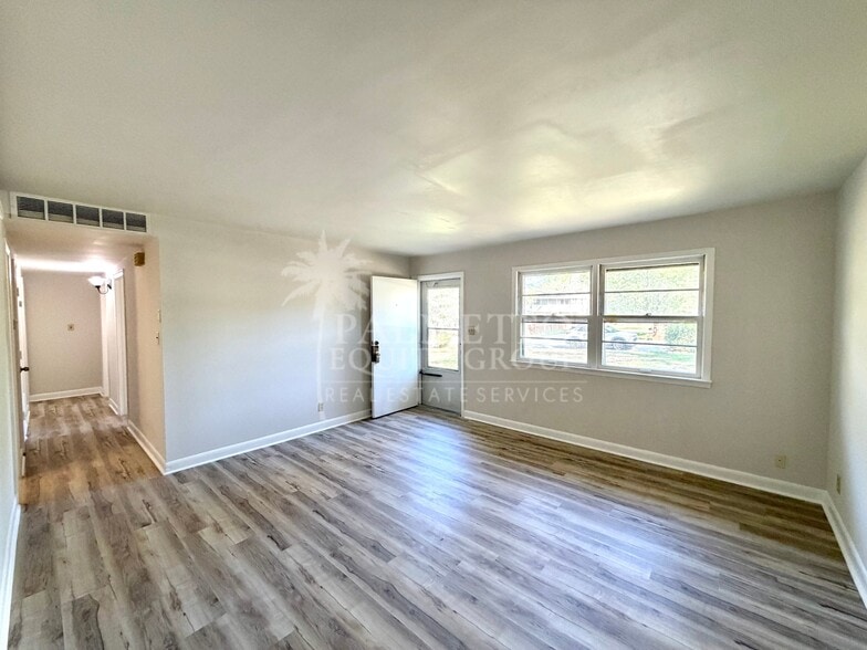 Building Photo - 4224 Kildare Dr