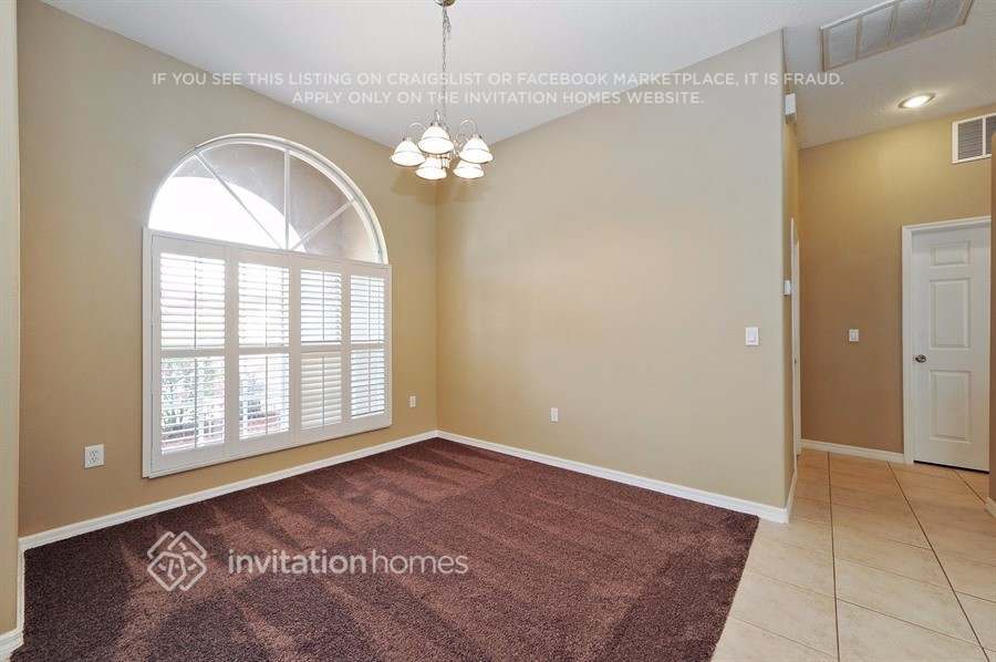 Building Photo - 1843 Winsloe Dr