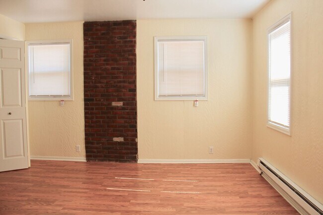 Building Photo - 1727 N Wahsatch Ave