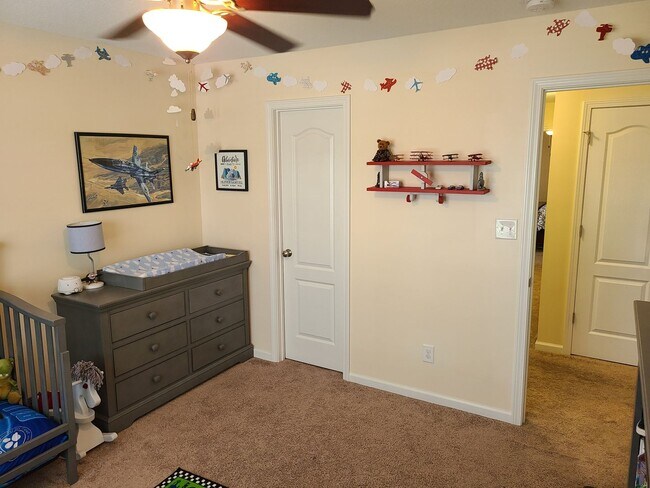 Building Photo - 4 Bedroom 2.5 Bath unfurnished home in Nautical Reach Neighborhood