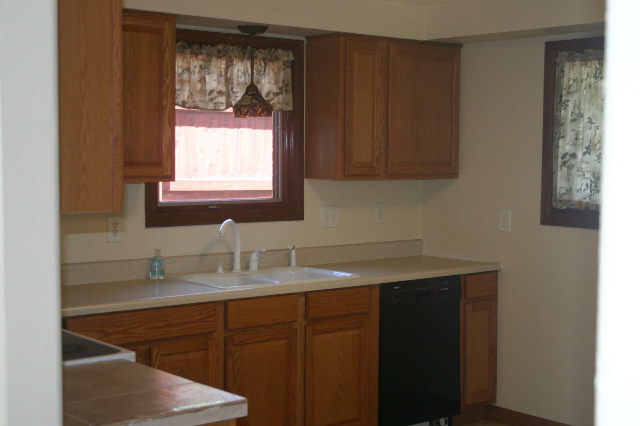 Building Photo - 14 Durian Ct