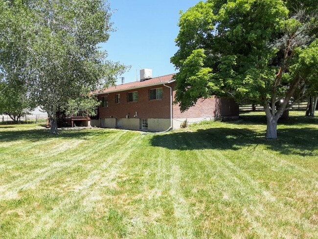 Building Photo - 10295 UT-165