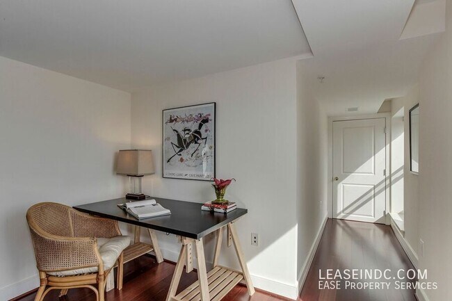 Building Photo - 2425 L St NW