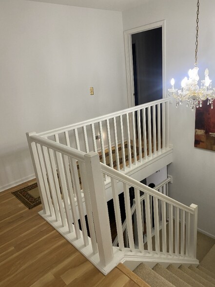 Building Photo - 712 Legends Dr