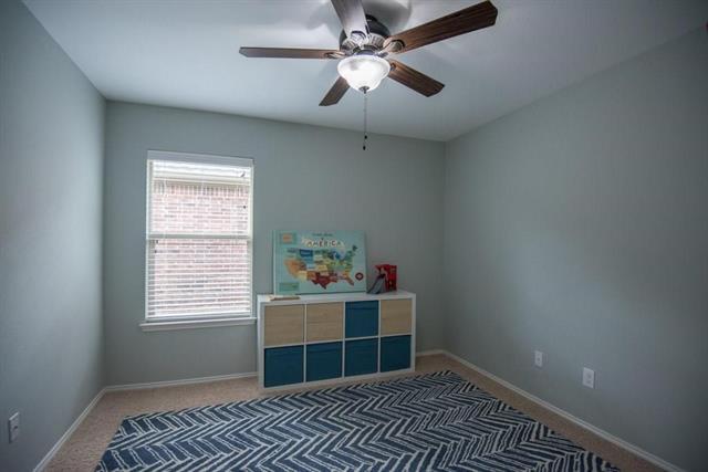 Building Photo - 809 Hardwood Dr