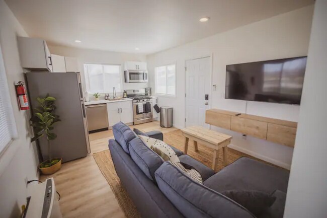 Building Photo - 104 Northside Dr