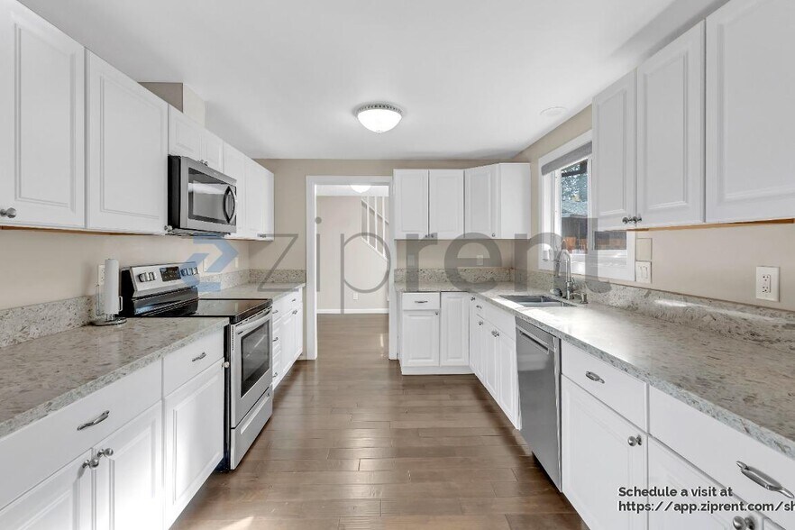 Building Photo - 20534 SW Rosa Dr